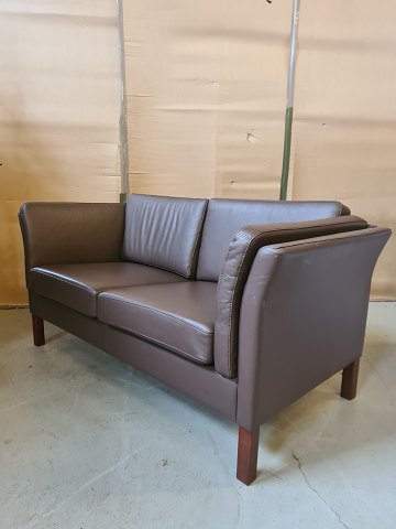 Sofa
 Kr. 2200,-