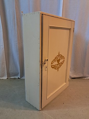 Hj�rne-, v�gskabe o.a.