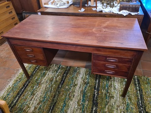 Skriveborde og kontor