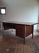 Stort skrivebord
 Kr. 3500,-