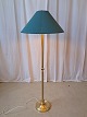 Standerlampe Kr. 400,-