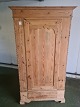 Karlekammerskab Kr. 2800,-